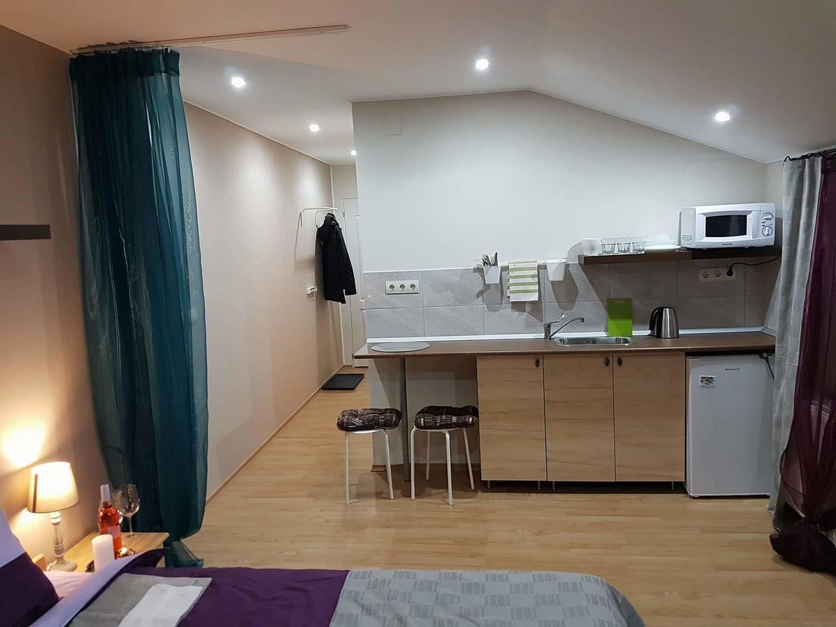 Hedi Vendeghaz Eger Apartment Exterior photo