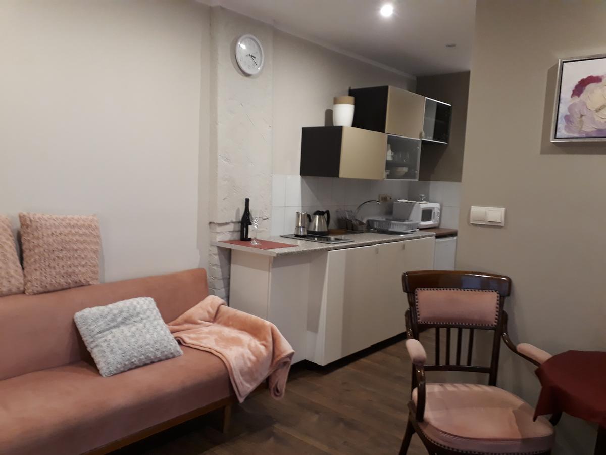 Hedi Vendeghaz Eger Apartment Exterior photo